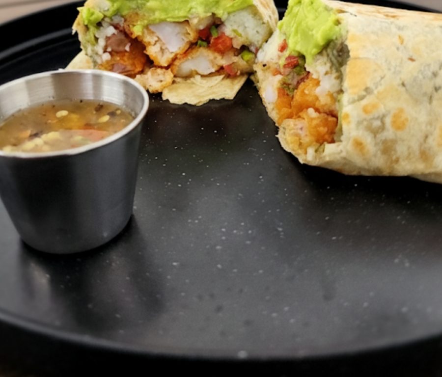 Burrito de camarones empanizados